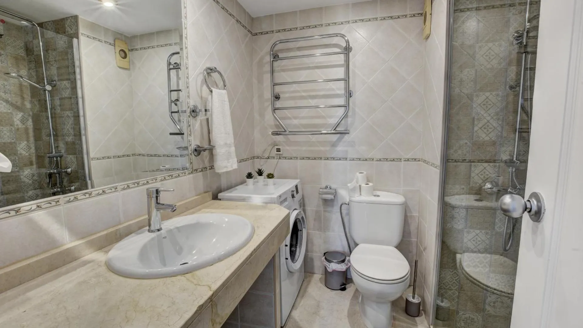 בנאלמדנה New Sunset Apartment - C&G Benal Beach